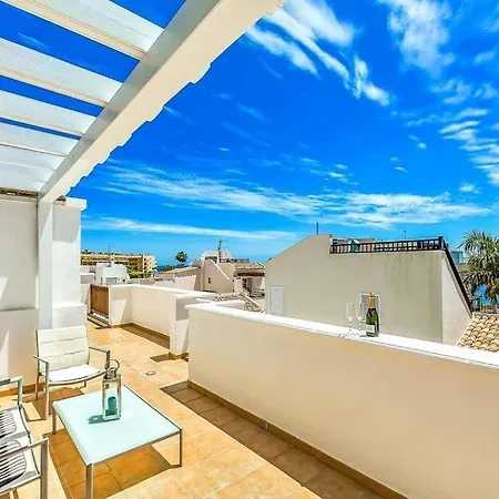 Villa La Caleta Sleeps 6 With Pool And Wifi