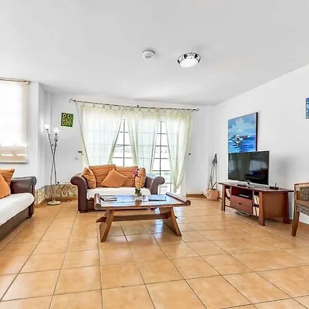 La Caleta Sleeps 6 With Pool And Wifi Costa Adeje (Tenerife)